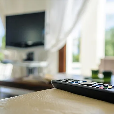 Rent Private 069 Βίλα *