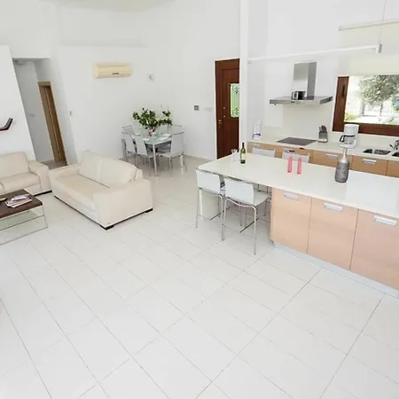 Rent Private 069 Βίλα Πρωταράς