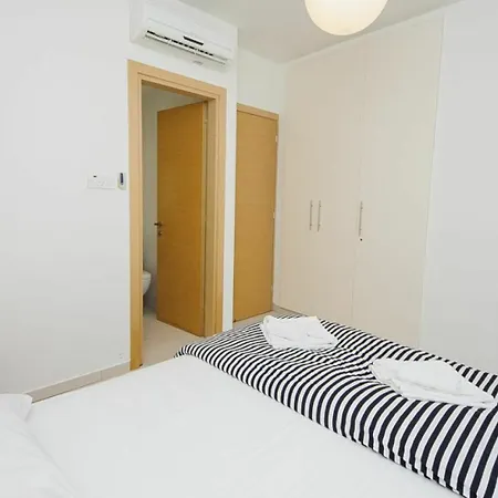 Rent Private 069 * Πρωταράς
